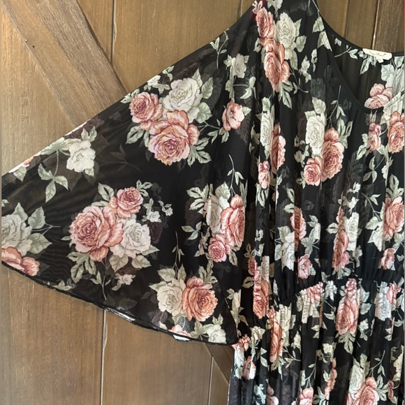 Peplum Chiffon Floral Top Size 1X - Picture 3 of 5